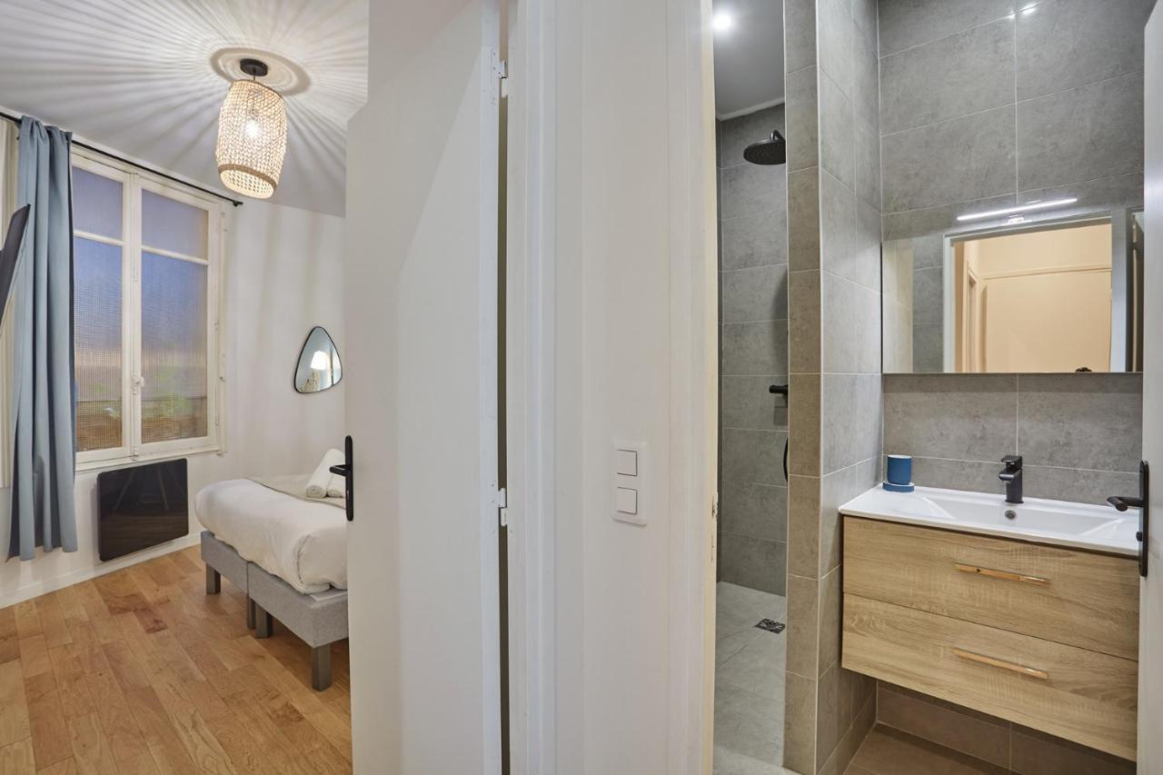 Apartment Center Of Paris By Studio Prestige Exterior photo